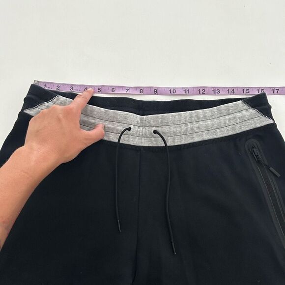 Nike Flat Front Stretch Zip Pocket Pull-On Elastic Waist Capri Pants Black Large - Picture 7 of 10